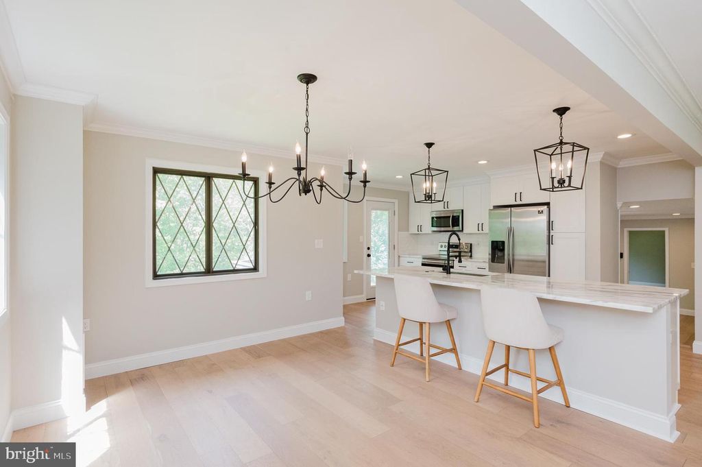 Image 21 of property listing at 6 OLD GARRETT CT, White Hall, MD 21161