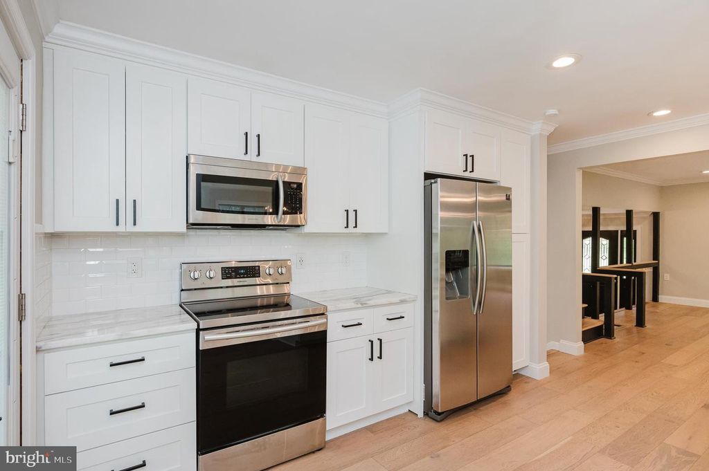 Image 30 of property listing at 6 OLD GARRETT CT, White Hall, MD 21161