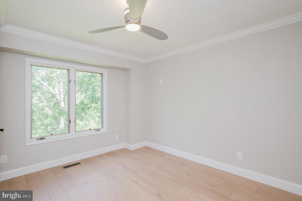 Image 39 of property listing at 6 OLD GARRETT CT, White Hall, MD 21161