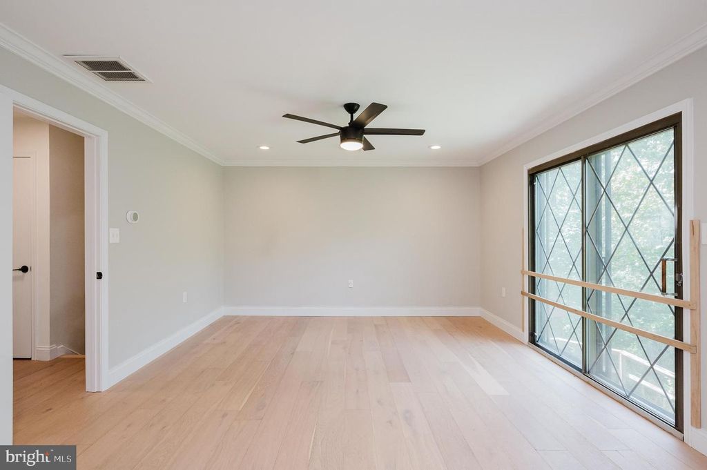Image 46 of property listing at 6 OLD GARRETT CT, White Hall, MD 21161