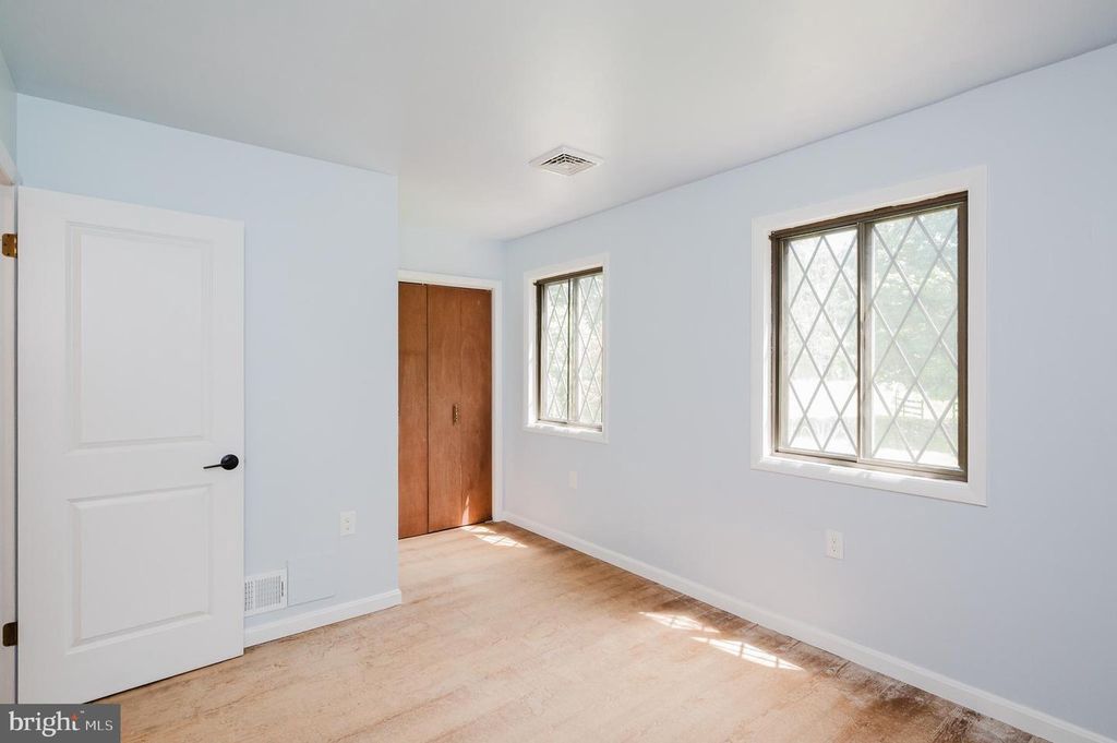 Image 57 of property listing at 6 OLD GARRETT CT, White Hall, MD 21161