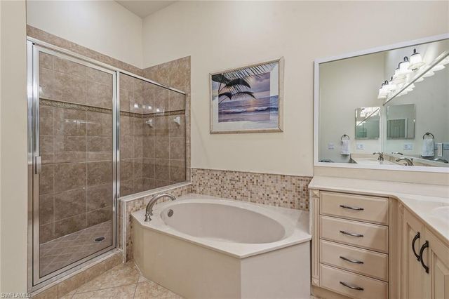 9271 Museo CIR # 203, Naples, FL 34114