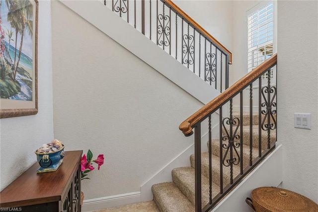 9271 Museo CIR # 203, Naples, FL 34114