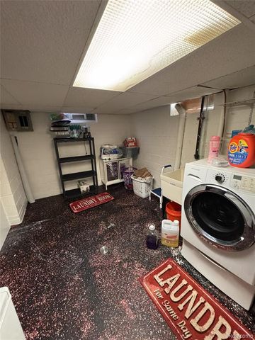 32974 Sheridan Street, Garden City, MI 48135