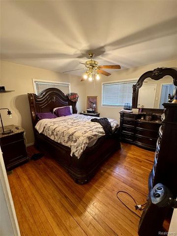 32974 Sheridan Street, Garden City, MI 48135