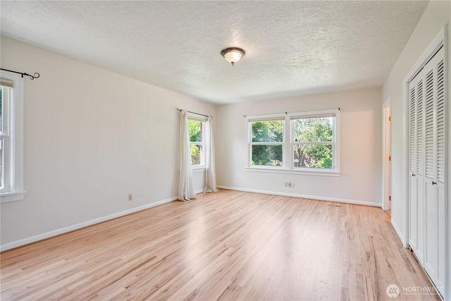 1327 18th Avenue, Longview, WA 98632