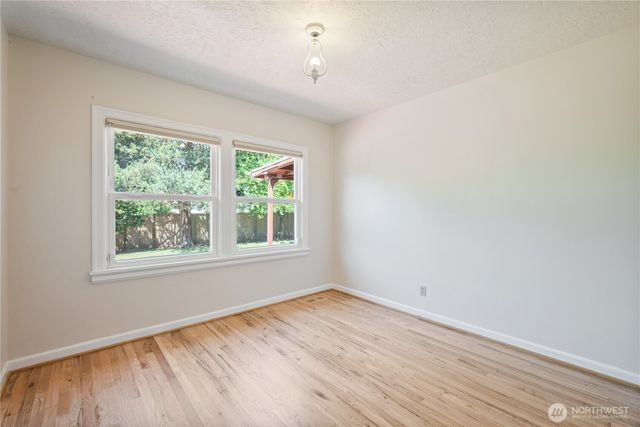 1327 18th Avenue, Longview, WA 98632