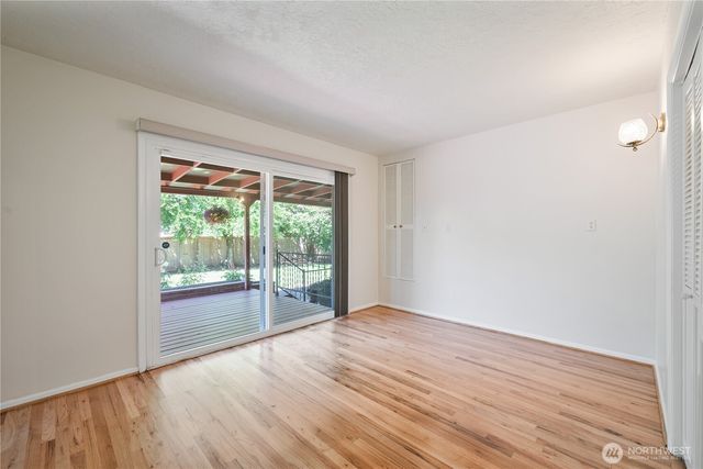1327 18th Avenue, Longview, WA 98632