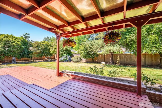 1327 18th Avenue, Longview, WA 98632