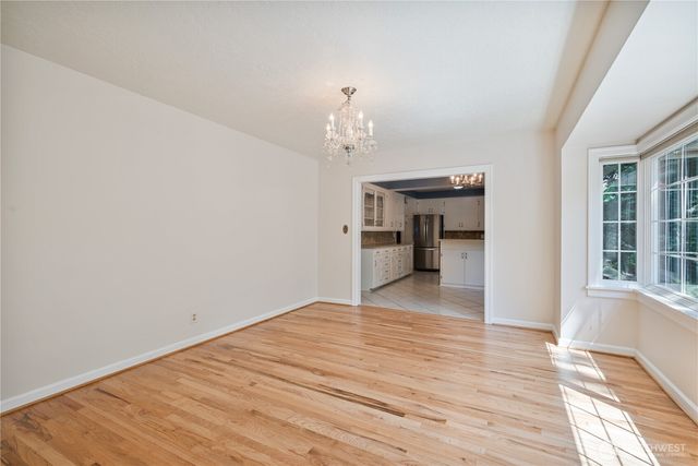 1327 18th Avenue, Longview, WA 98632