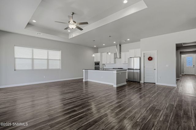 6221 Quicksilver Street, Las Cruces, NM 88012