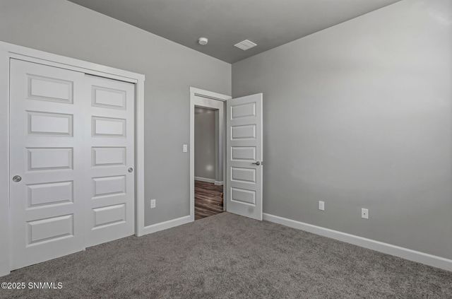 6221 Quicksilver Street, Las Cruces, NM 88012