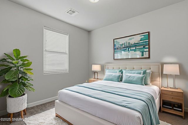 6221 Quicksilver Street, Las Cruces, NM 88012