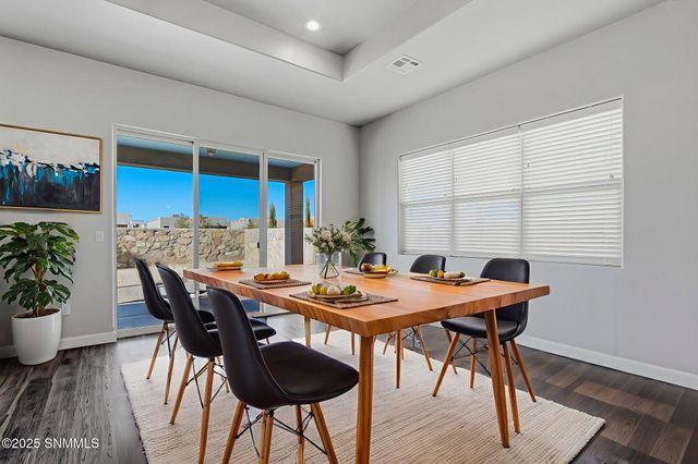 6221 Quicksilver Street, Las Cruces, NM 88012