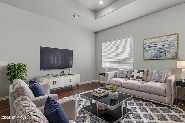 6221 Quicksilver Street, Las Cruces, NM 88012