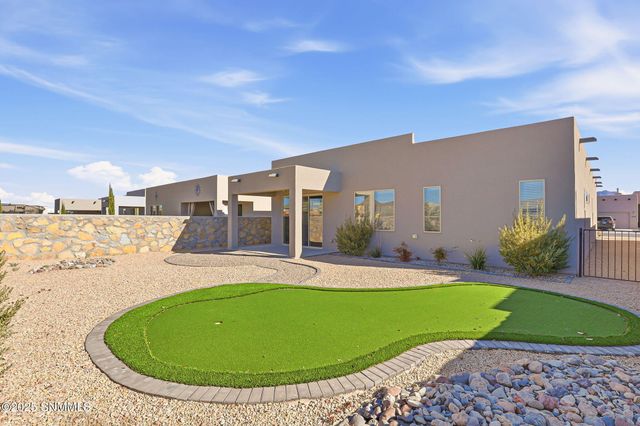 6221 Quicksilver Street, Las Cruces, NM 88012