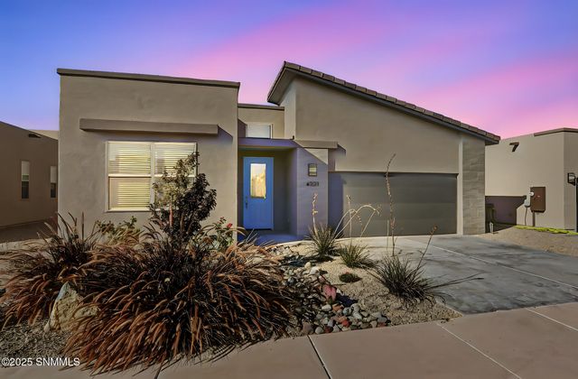 6221 Quicksilver Street, Las Cruces, NM 88012