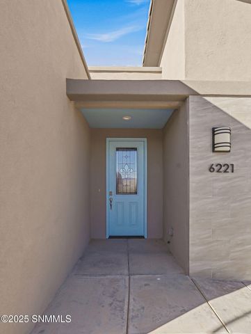 6221 Quicksilver Street, Las Cruces, NM 88012