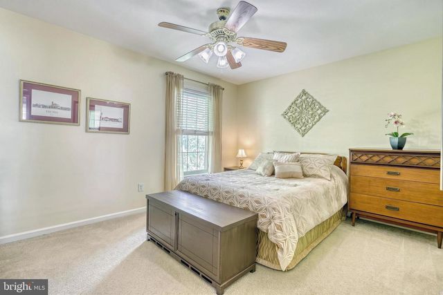 2540 EL DORADO DR, York, PA 17402