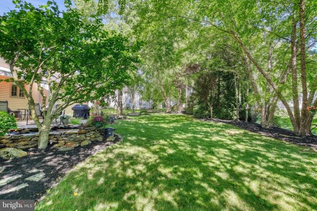 2540 EL DORADO DR, York, PA 17402