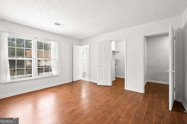 151 Old Ferry Way, Roswell, GA 30076