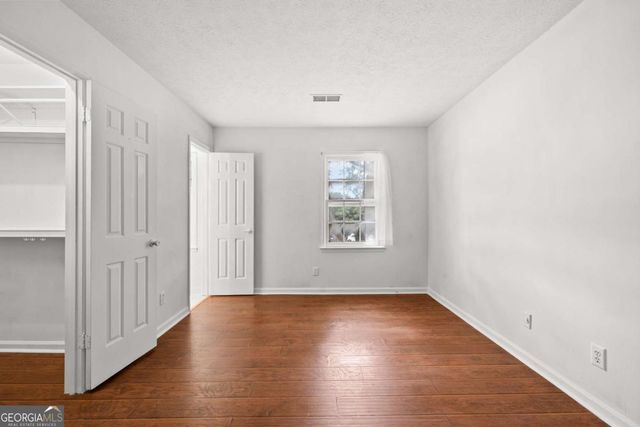 151 Old Ferry Way, Roswell, GA 30076