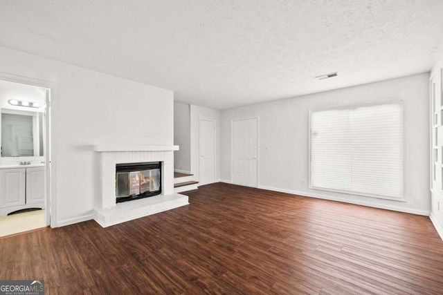 151 Old Ferry Way, Roswell, GA 30076