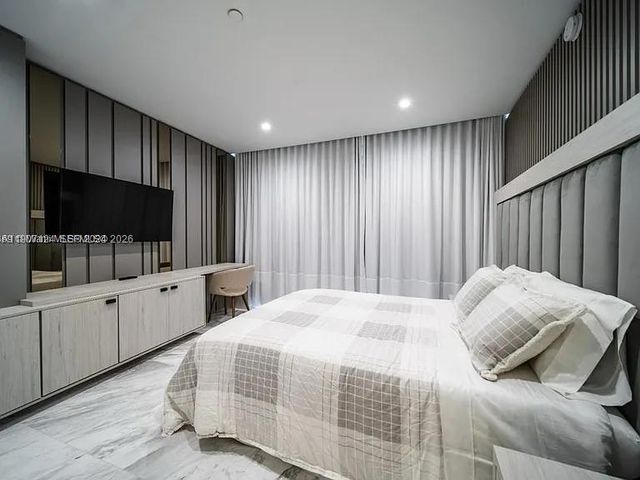 851 NE 1st Avenue 4811, Miami, FL 33132