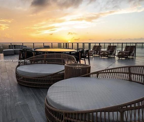 851 NE 1st Avenue 4811, Miami, FL 33132