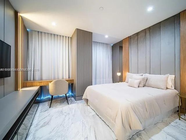 851 NE 1st Avenue 4811, Miami, FL 33132