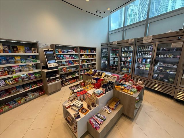 851 NE 1st Avenue 4811, Miami, FL 33132