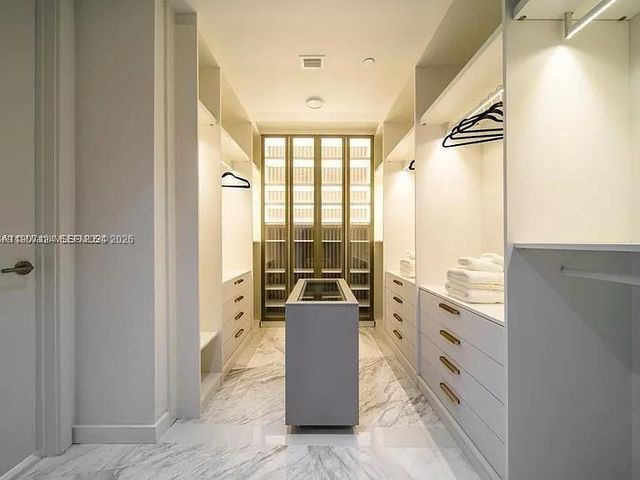 851 NE 1st Avenue 4811, Miami, FL 33132