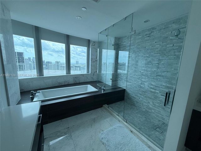 851 NE 1st Avenue 4811, Miami, FL 33132