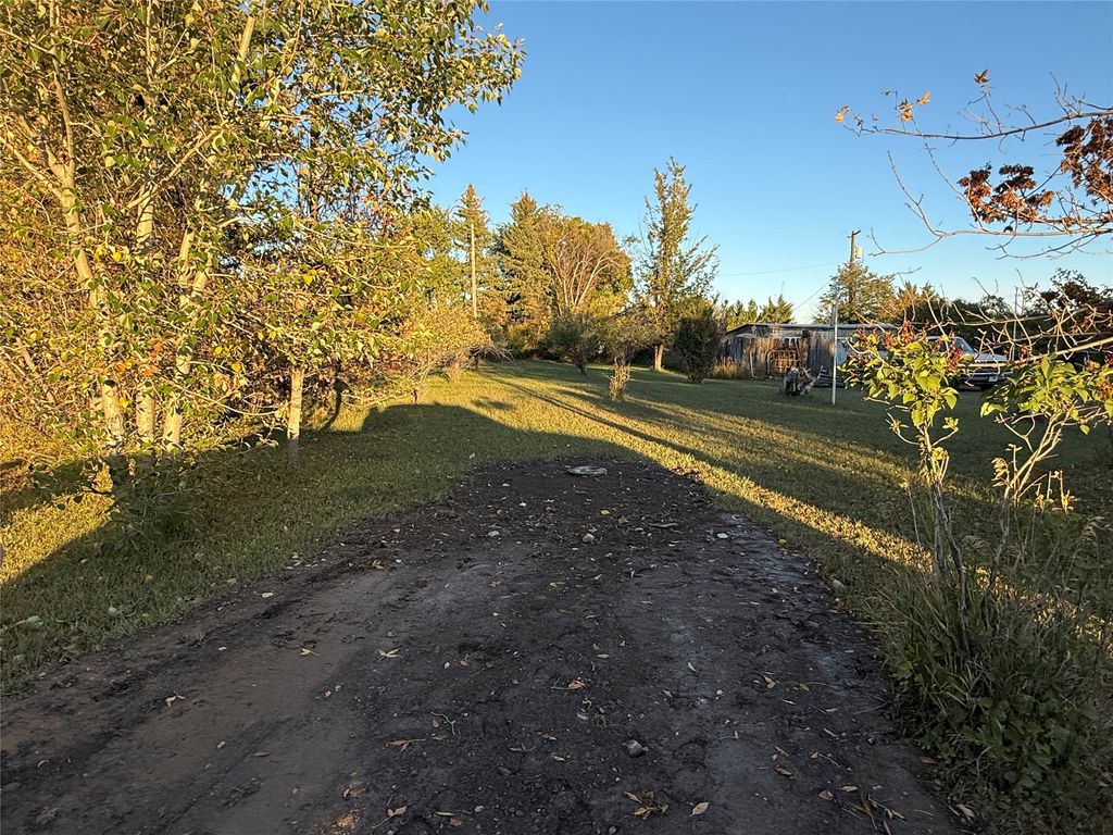 607 3rd Avenue SW, Choteau, MT 59422 photo 4