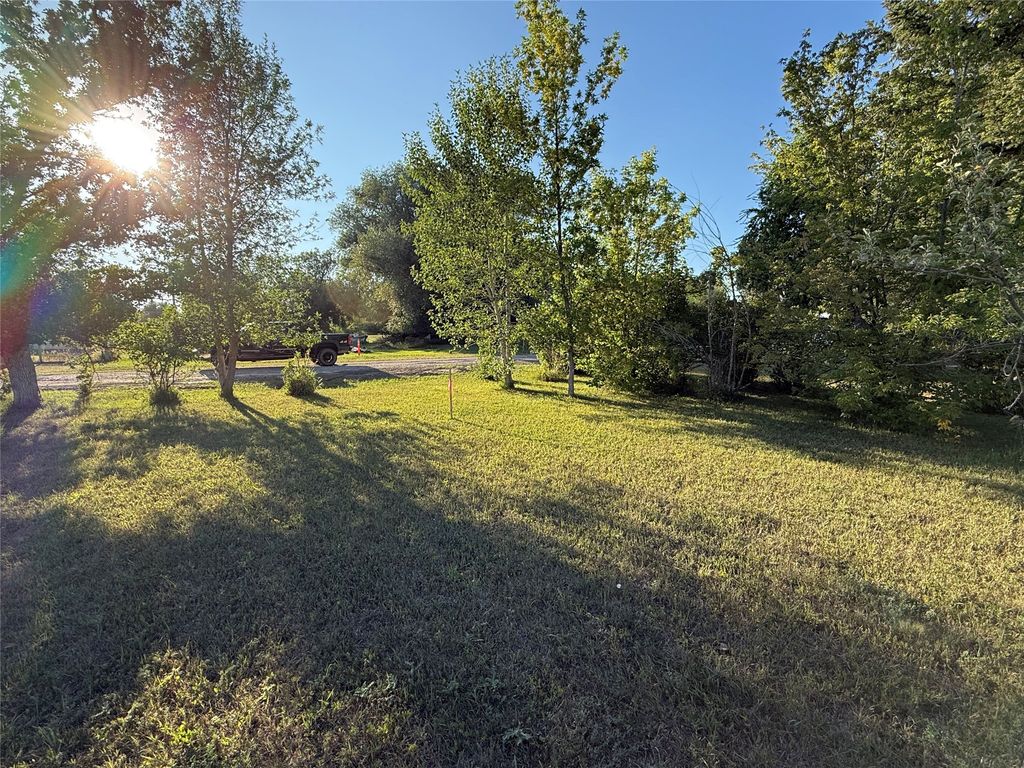 607 3rd Avenue SW, Choteau, MT 59422 photo 5