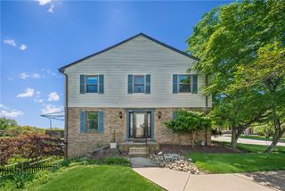 366 Nature Trail Ln, Murrysville, PA 15668