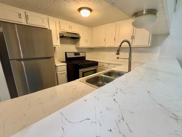 12262 Wild Pine Drive A, Houston, TX 77039