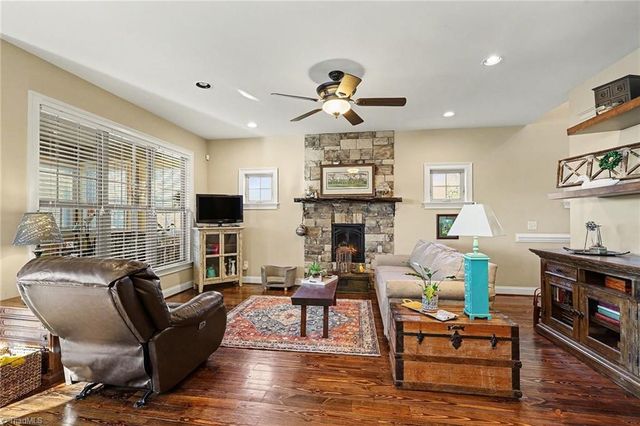 676 High Rock Shores Drive, Lexington, NC 27292