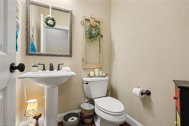 676 High Rock Shores Drive, Lexington, NC 27292