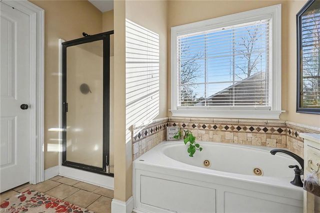 676 High Rock Shores Drive, Lexington, NC 27292