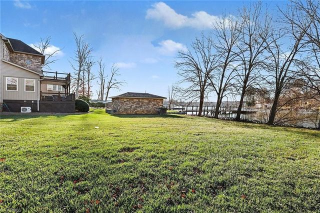 676 High Rock Shores Drive, Lexington, NC 27292