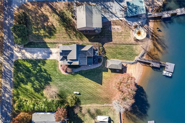 676 High Rock Shores Drive, Lexington, NC 27292