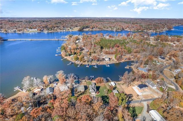 676 High Rock Shores Drive, Lexington, NC 27292