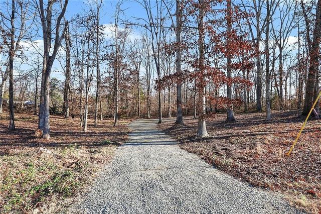 676 High Rock Shores Drive, Lexington, NC 27292