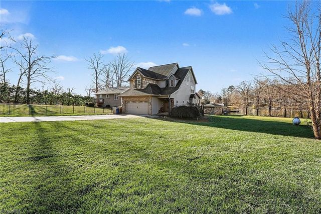 676 High Rock Shores Drive, Lexington, NC 27292