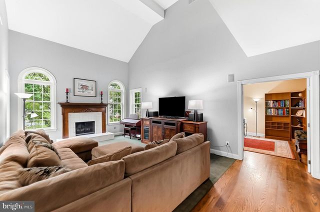 309 ROSE GLEN LN, Kennett Square, PA 19348