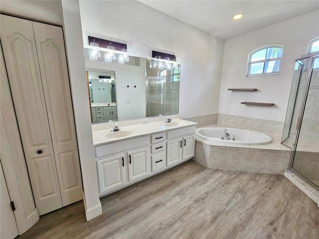 7342 LOBLOLLY BAY TRAIL, Lakewood Ranch, FL 34202