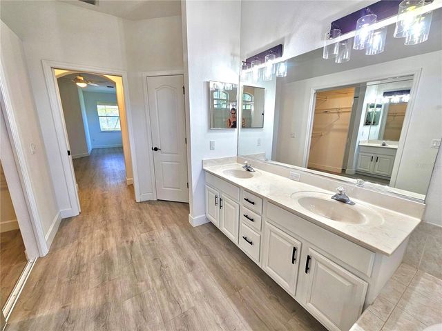 7342 LOBLOLLY BAY TRAIL, Lakewood Ranch, FL 34202