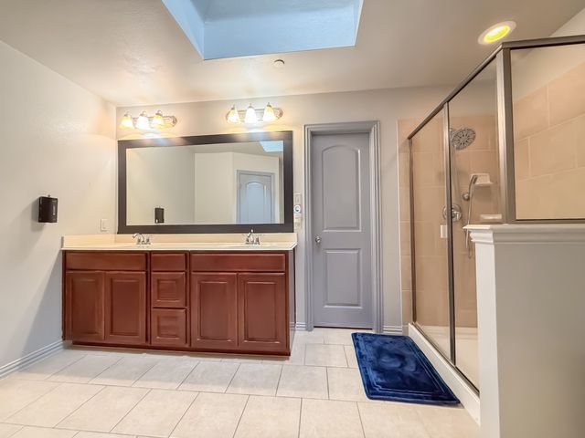 4912 Empire Way, Irving, TX 75038