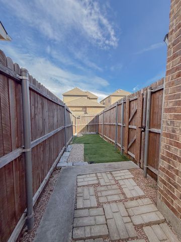 4912 Empire Way, Irving, TX 75038